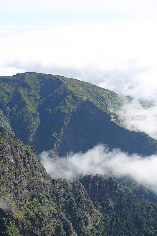 Pico do Areeiro 1818米山区-马德里